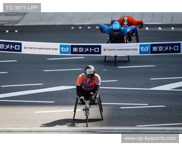 他用100天跑了100个马拉松，一百天跑一百个马拉松